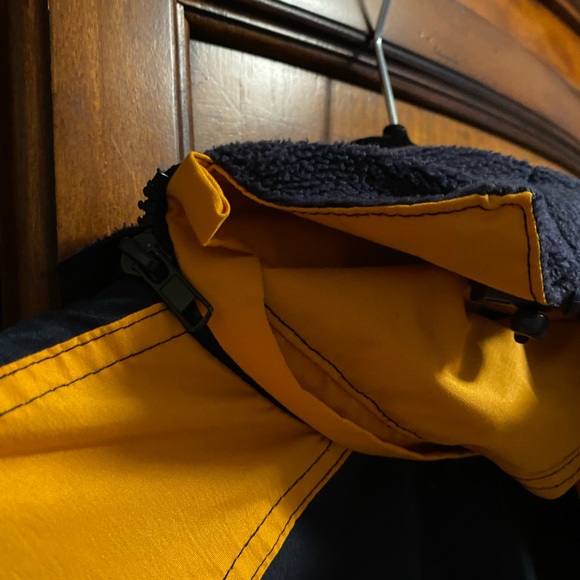 Reversible Monterey Bay Hood Jacket - Picture 7 of 7